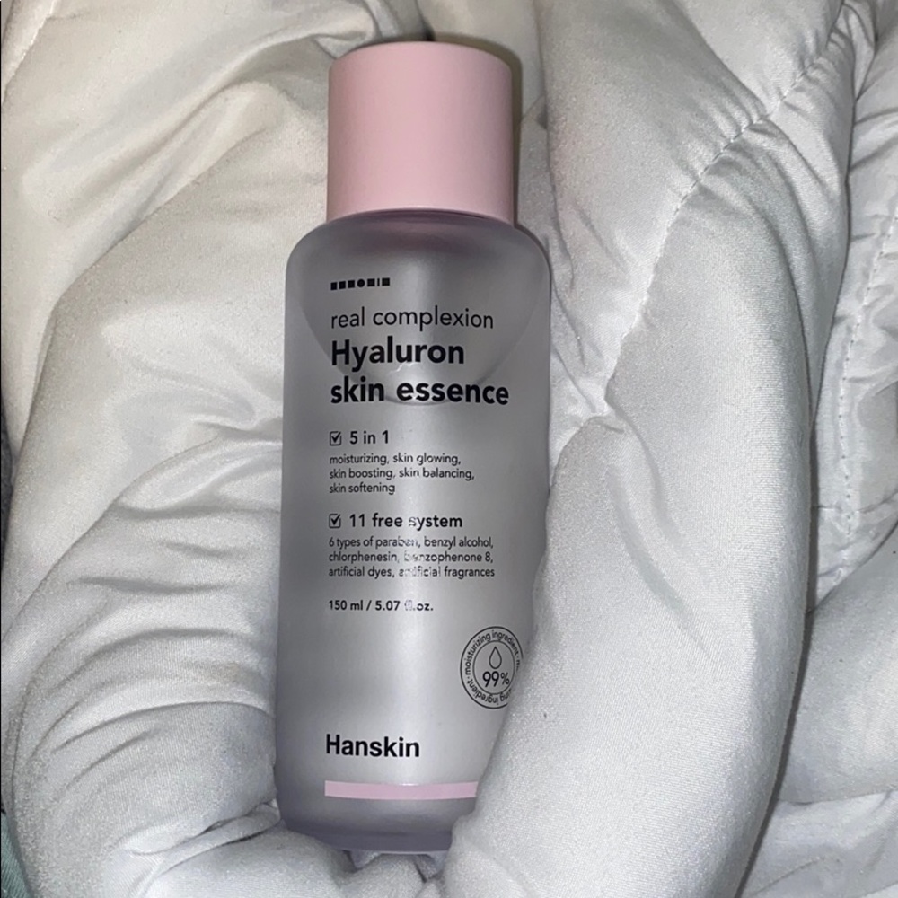 Hanskin hyaluron skin essence